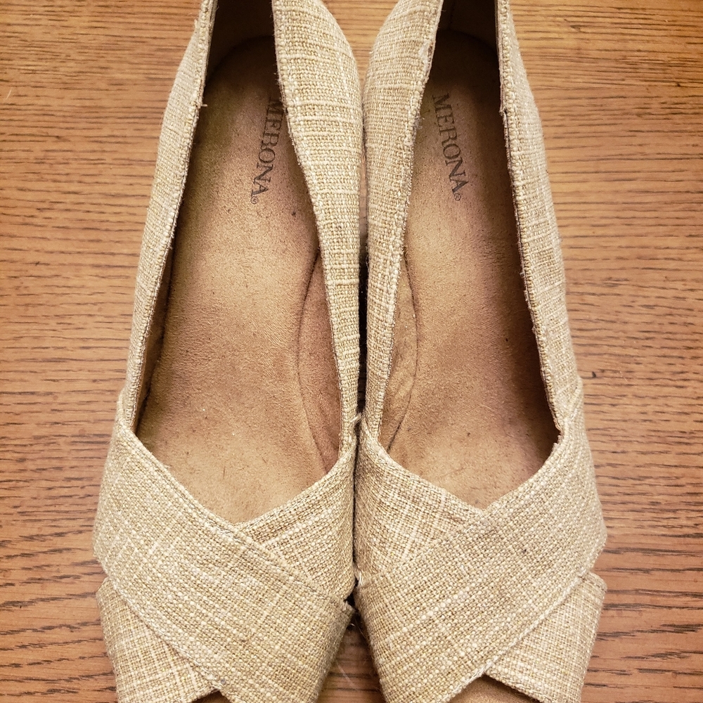 Tan wedges